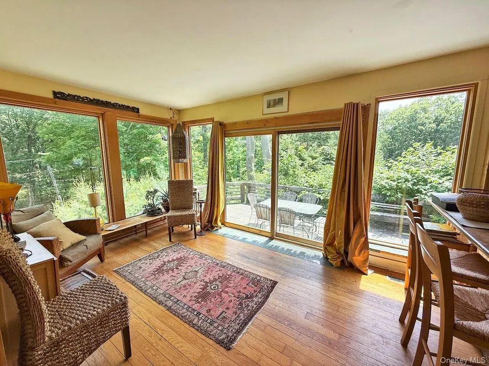 11 Nordic Drive Woodstock, NY 12498