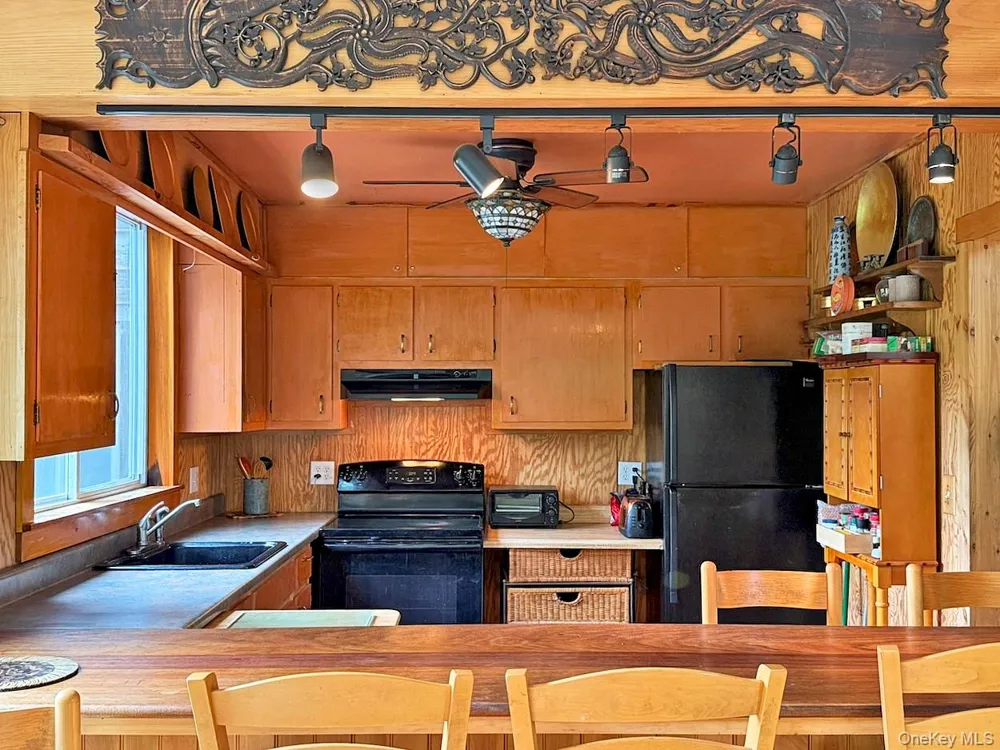11 Nordic Drive Woodstock, NY 12498