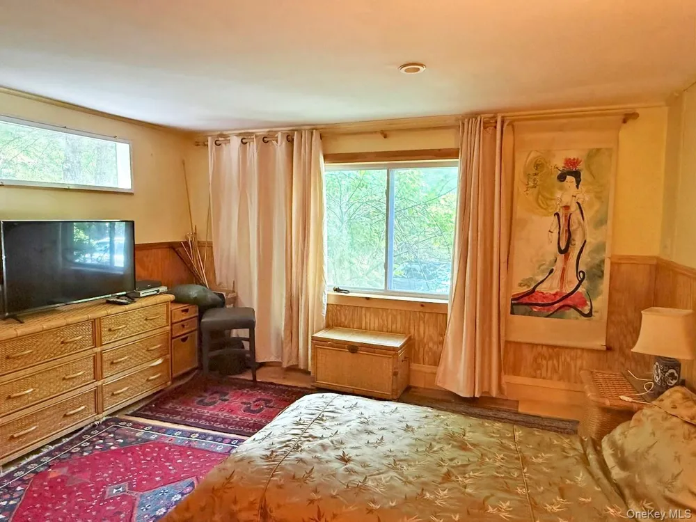 11 Nordic Drive Woodstock, NY 12498