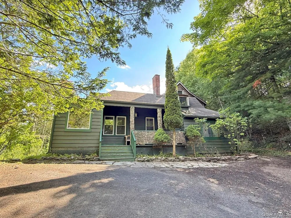 11 Nordic Drive Woodstock, NY 12498