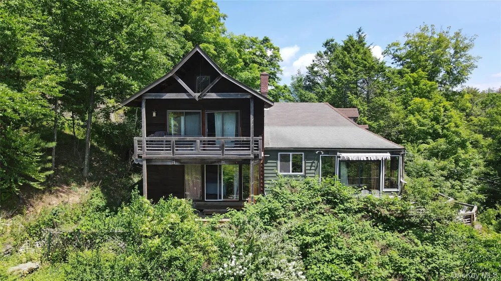 11 Nordic Drive Woodstock, NY 12498