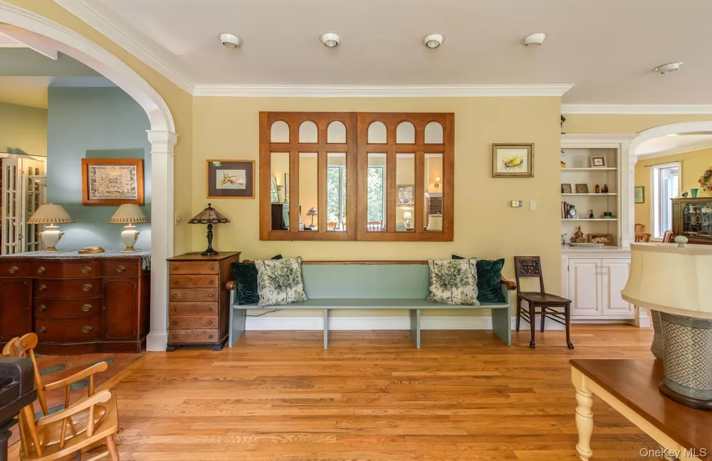 364 Clinton Hollow Salt Point, NY 12578