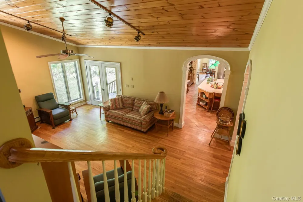 364 Clinton Hollow Salt Point, NY 12578