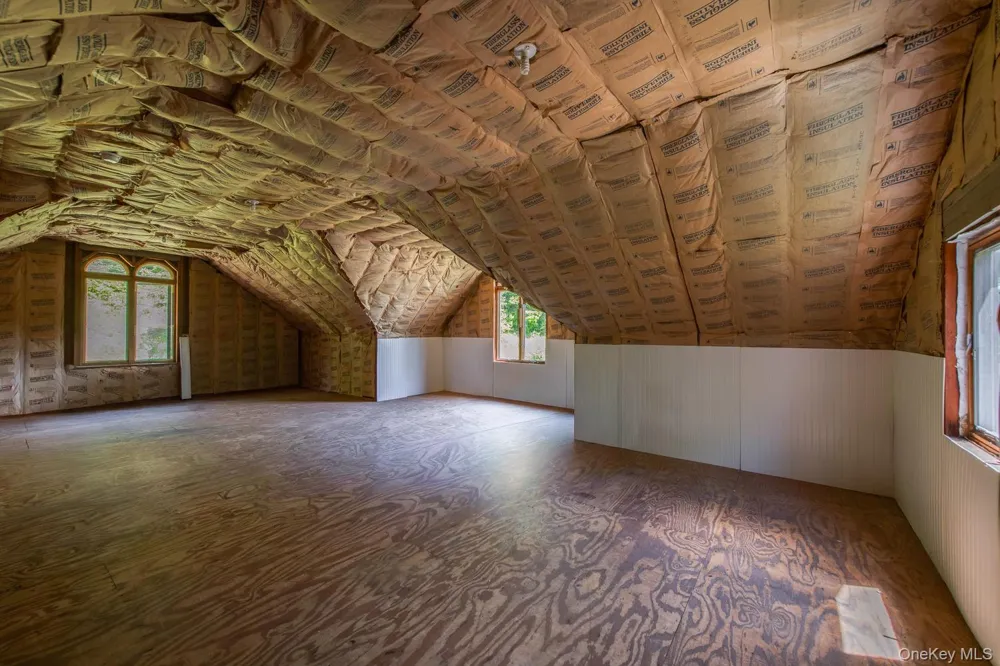 364 Clinton Hollow Salt Point, NY 12578