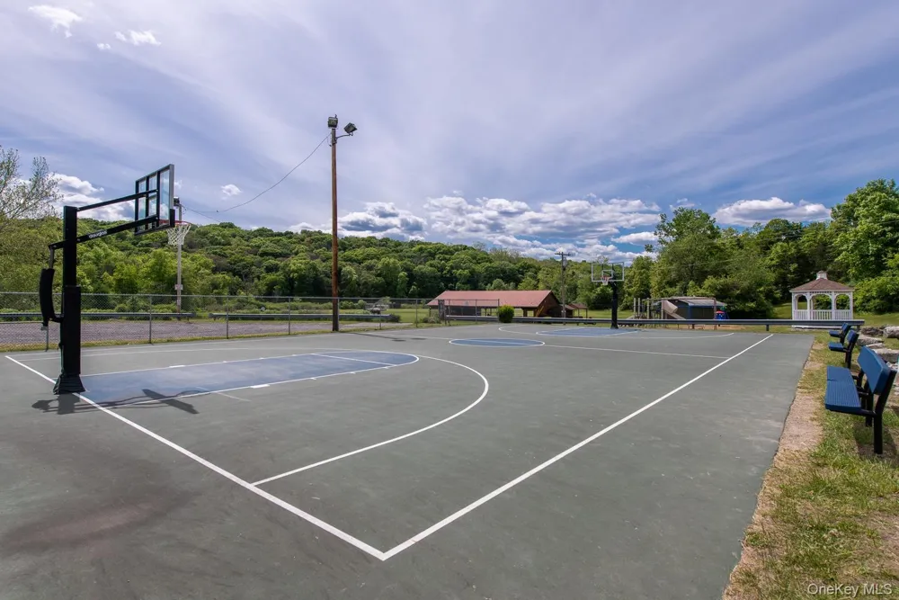 364 Clinton Hollow Salt Point, NY 12578