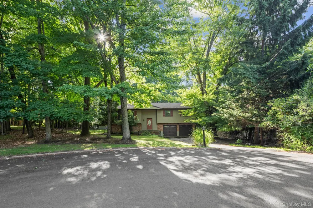 9 Adams Lane Suffern, NY 10901