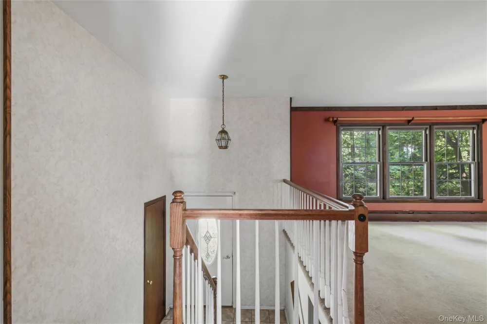 9 Adams Lane Suffern, NY 10901