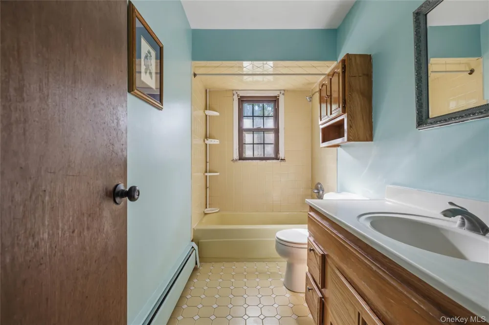 9 Adams Lane Suffern, NY 10901