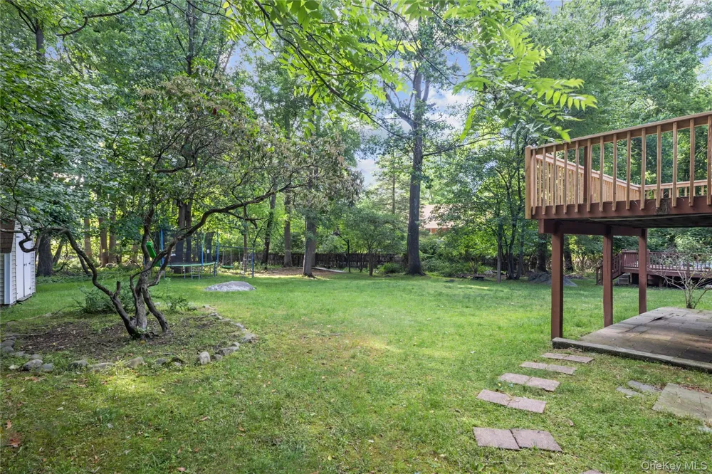 9 Adams Lane Suffern, NY 10901