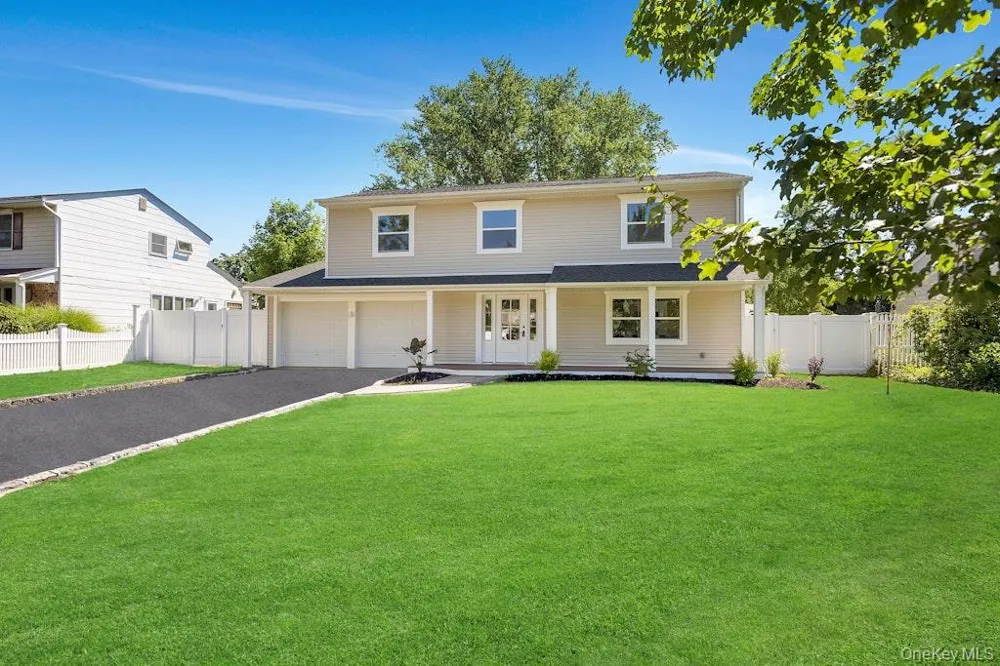 3 Barkley Lane Nesconset, NY 11767