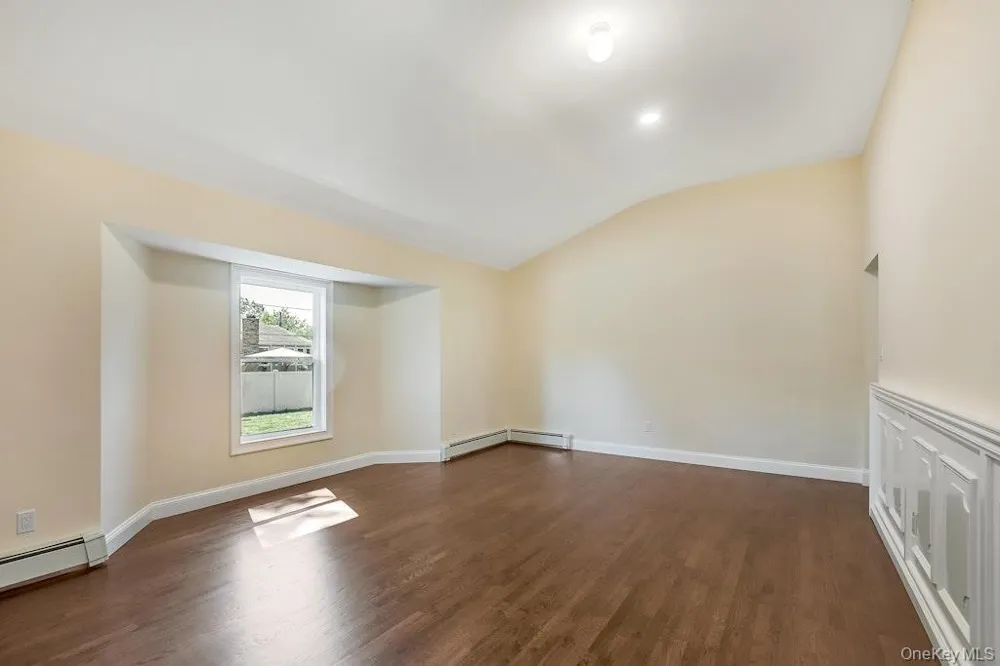 3 Barkley Lane Nesconset, NY 11767