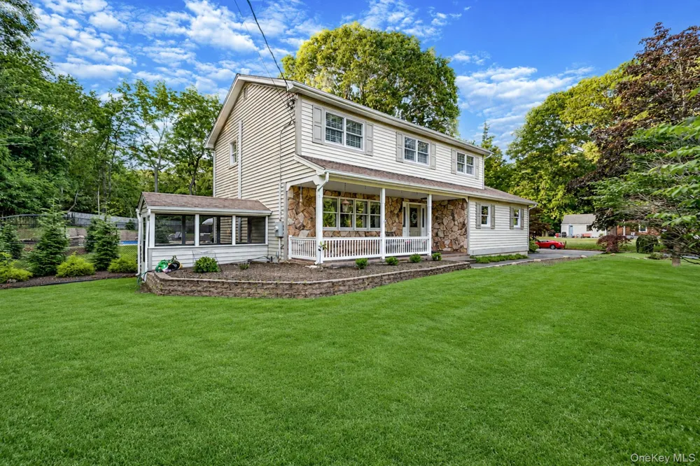 93 Country Road Shoreham, NY 11786