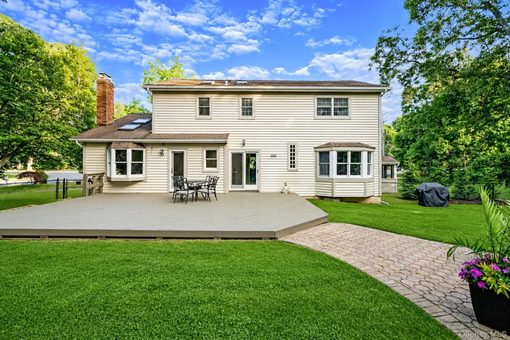93 Country Road Shoreham, NY 11786