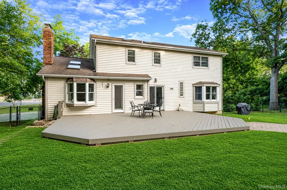 93 Country Road Shoreham, NY 11786