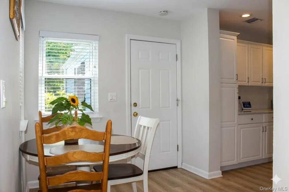 173 Knolls Drive #173 Stony Brook, NY 11790