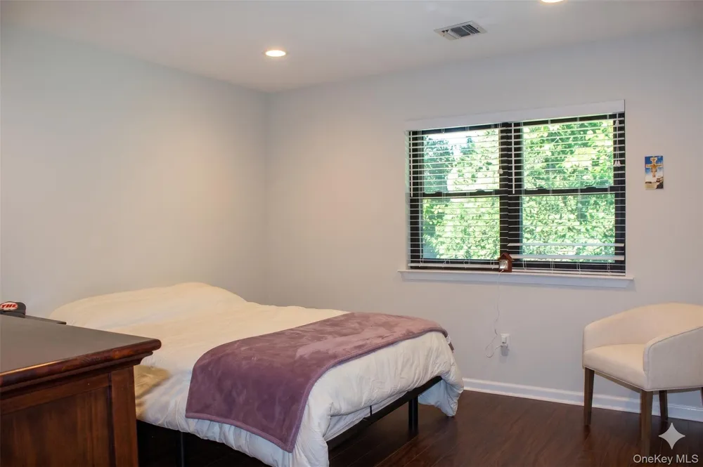 173 Knolls Drive #173 Stony Brook, NY 11790