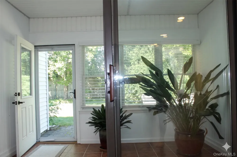 173 Knolls Drive #173 Stony Brook, NY 11790