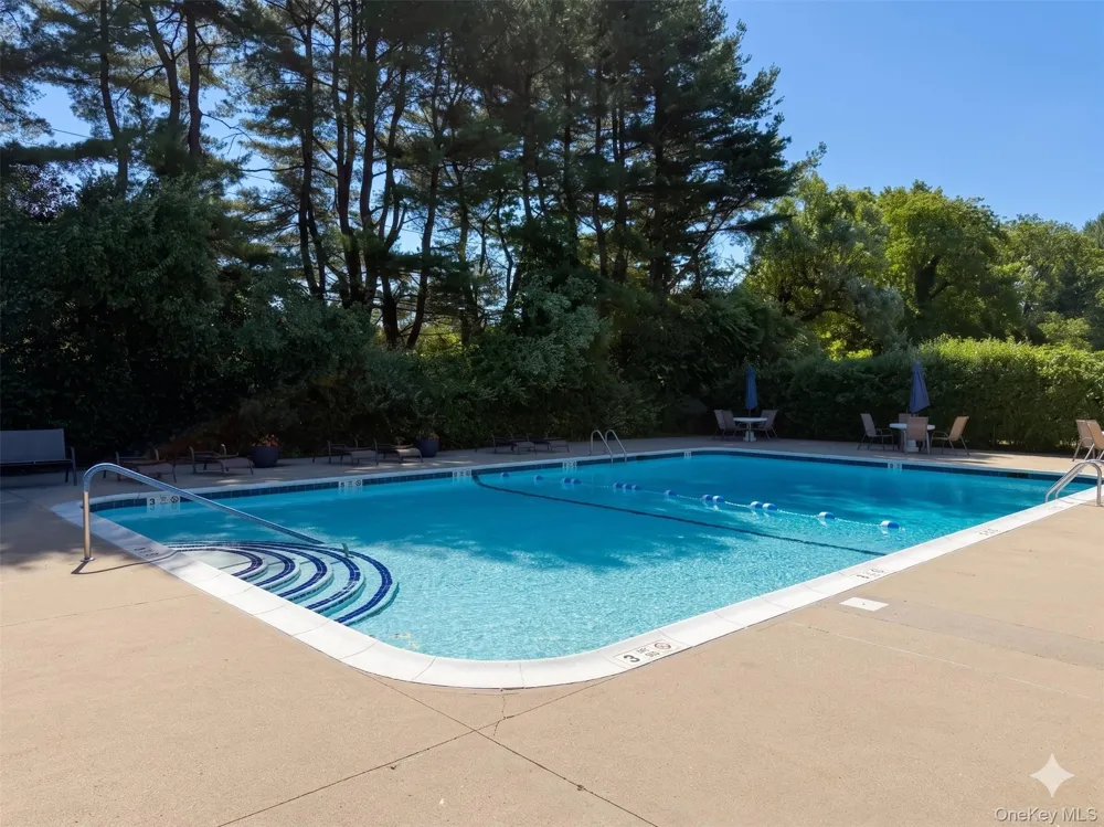 173 Knolls Drive #173 Stony Brook, NY 11790