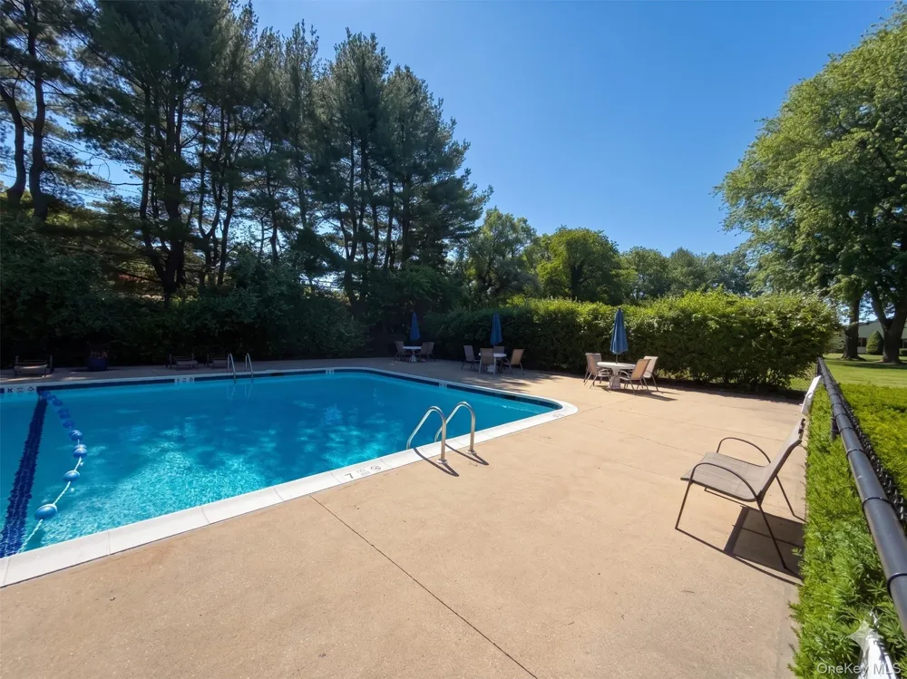 173 Knolls Drive #173 Stony Brook, NY 11790