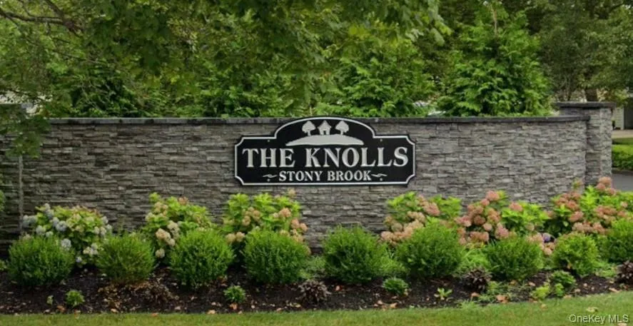 173 Knolls Drive #173 Stony Brook, NY 11790