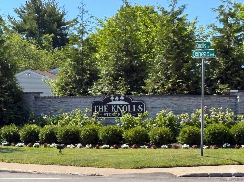 173 Knolls Drive #173 Stony Brook, NY 11790