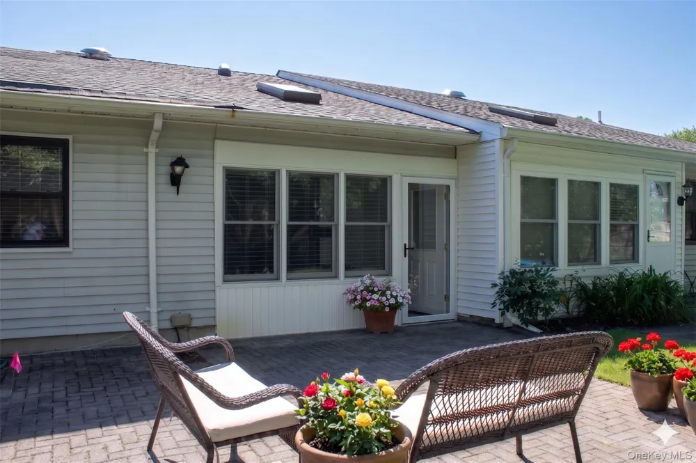 173 Knolls Drive #173 Stony Brook, NY 11790