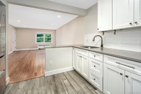 24 Wappanocca Avenue #J