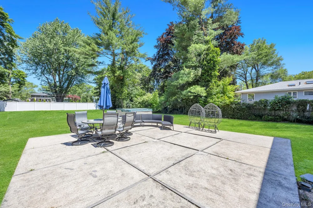 99 Burr Road East Northport, NY 11731