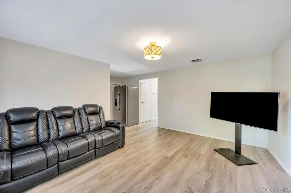 99 Burr Road East Northport, NY 11731