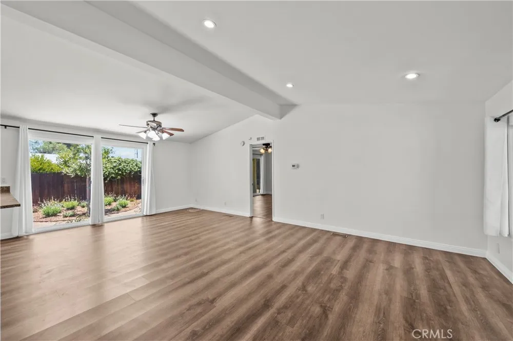 32003 Emerald Castaic, CA 91384