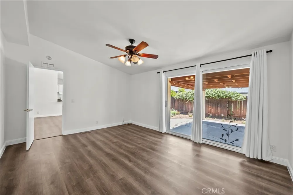 32003 Emerald Castaic, CA 91384