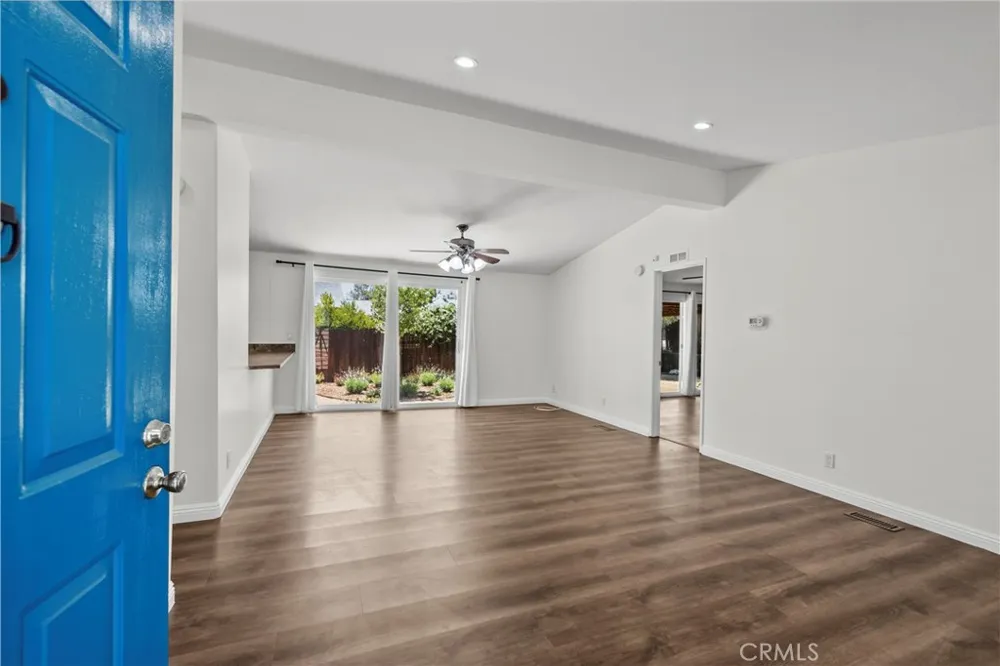 32003 Emerald Castaic, CA 91384