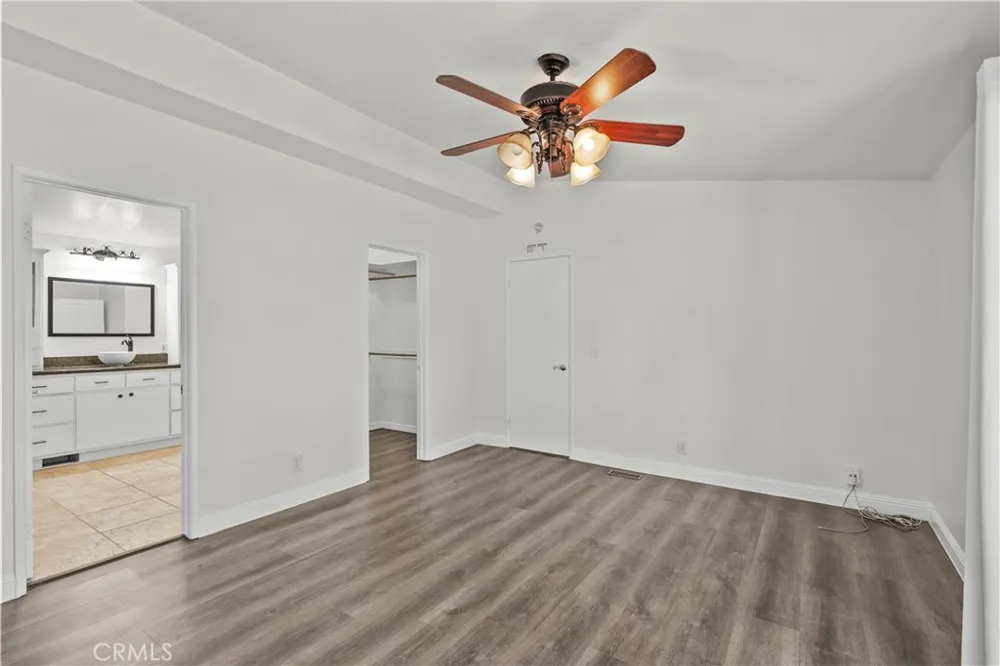 32003 Emerald Castaic, CA 91384
