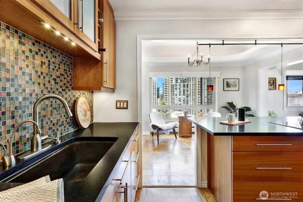1400 Hubbell Place #PH110 Seattle, WA 98101