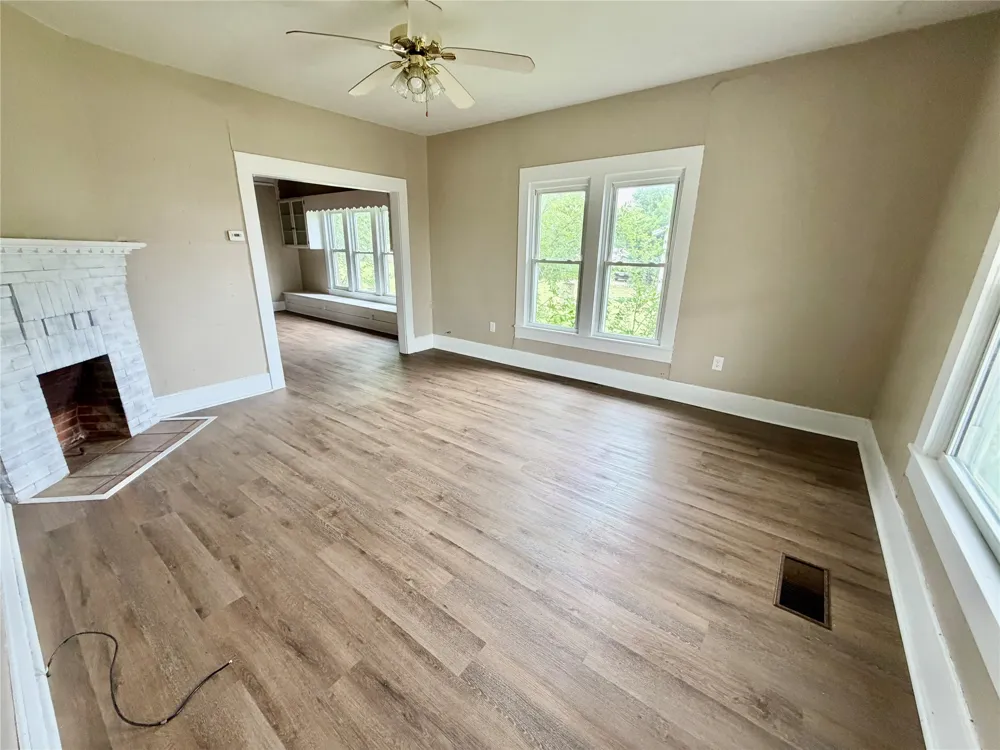 407 S Lamar Street Eastland, TX 76448