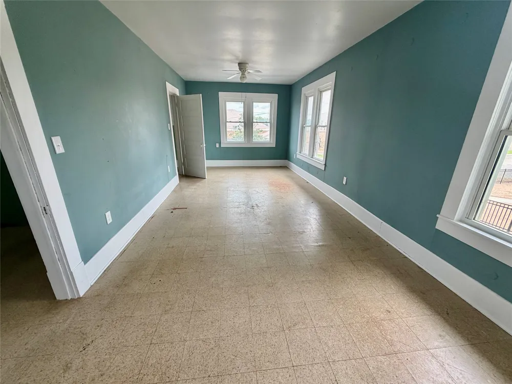 407 S Lamar Street Eastland, TX 76448