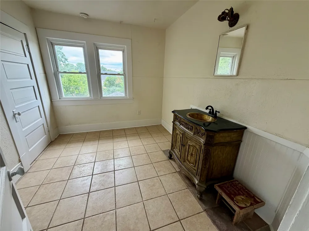 407 S Lamar Street Eastland, TX 76448