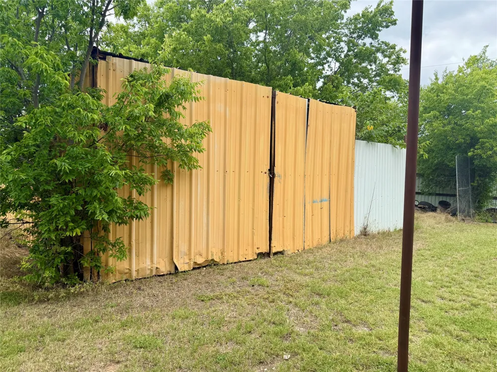 407 S Lamar Street Eastland, TX 76448