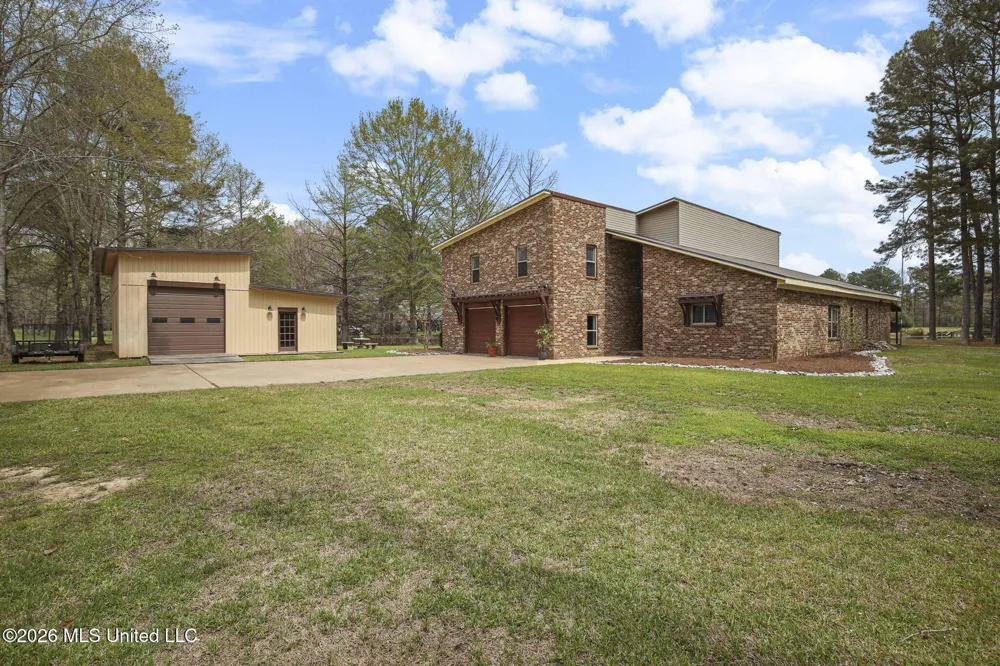 185 W Neal Road Florence, MS 39073