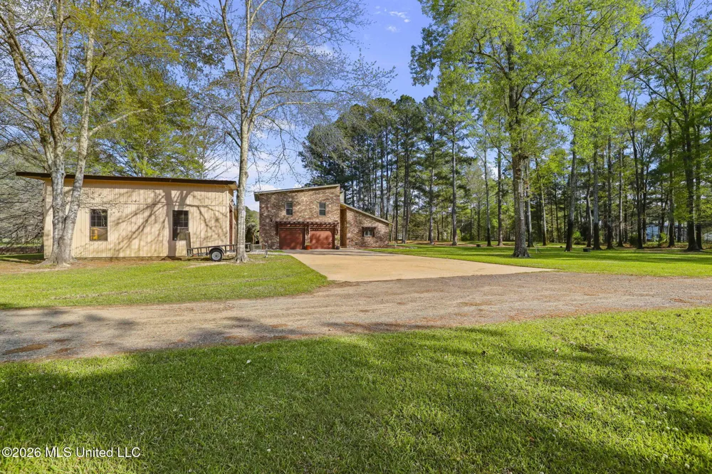 185 W Neal Road Florence, MS 39073