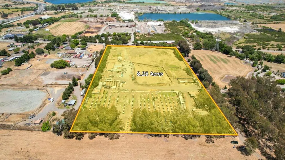 3313 Andrade Road Sunol, CA 94586