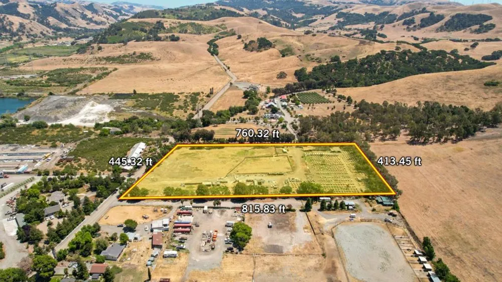 3313 Andrade Road Sunol, CA 94586