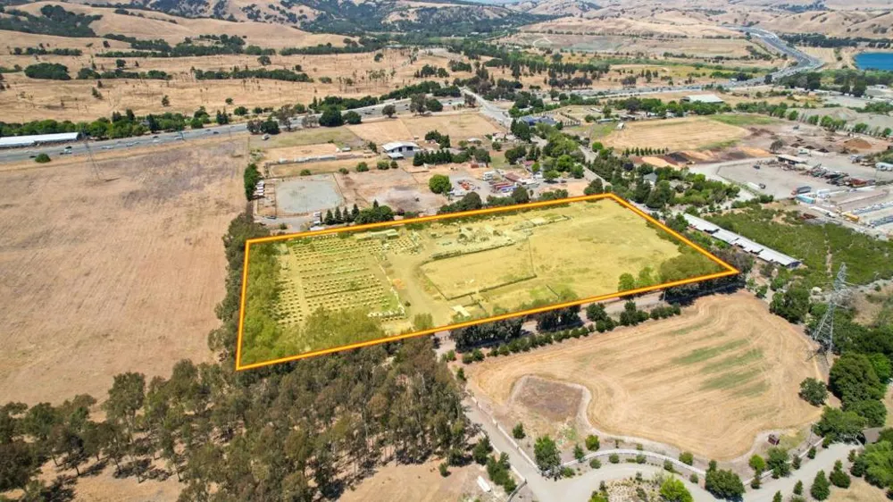 3313 Andrade Road Sunol, CA 94586