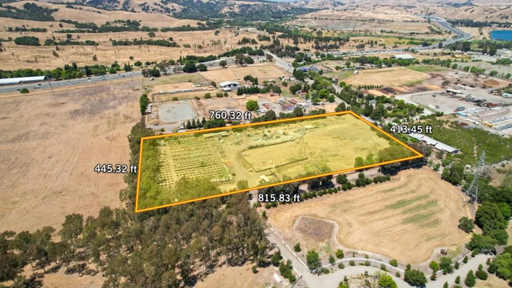 3313 Andrade Road Sunol, CA 94586