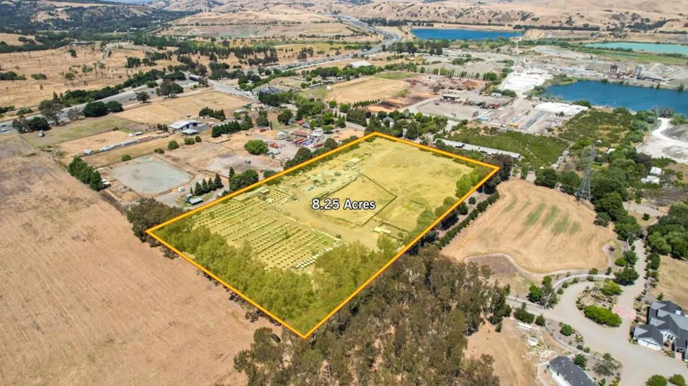 3313 Andrade Road Sunol, CA 94586
