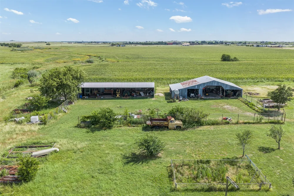 18108 Werchan Lane Coupland, TX 78615