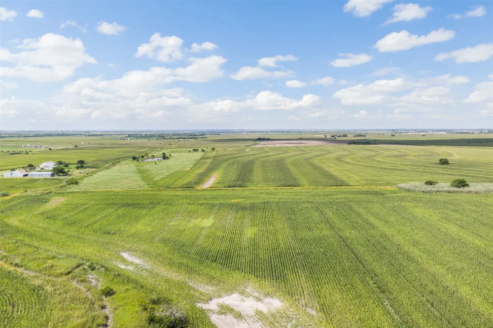 18108 Werchan Lane Coupland, TX 78615