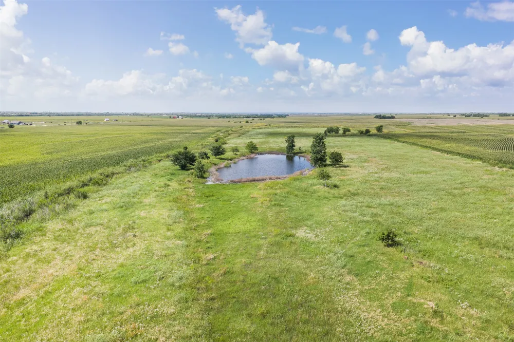 18108 Werchan Lane Coupland, TX 78615