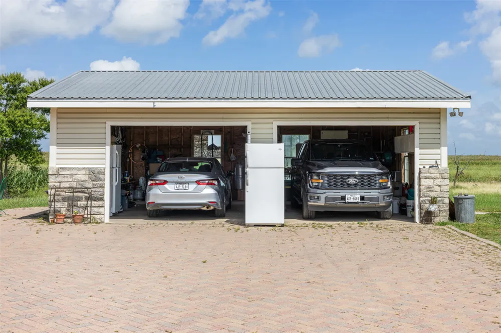 18108 Werchan Lane Coupland, TX 78615