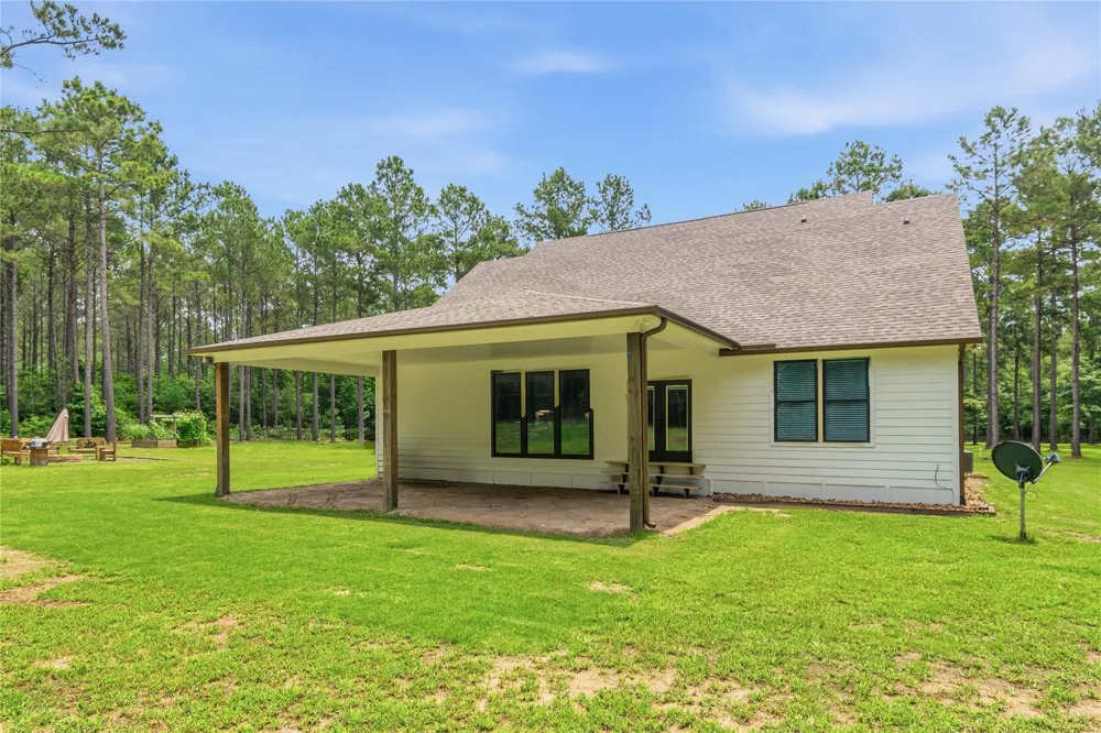 1780 Josserand Road Groveton, TX 75845